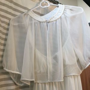 Super romantic Oscar de la Renta sleep set